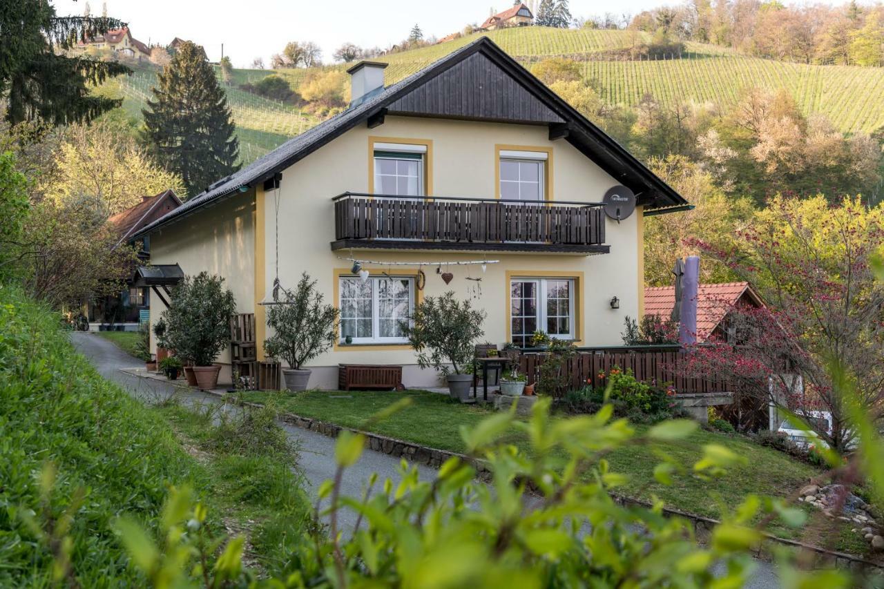 Privatzimmer Haring Kitzeck im Sausal Exterior foto